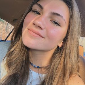 Meet your Posher, Emalee